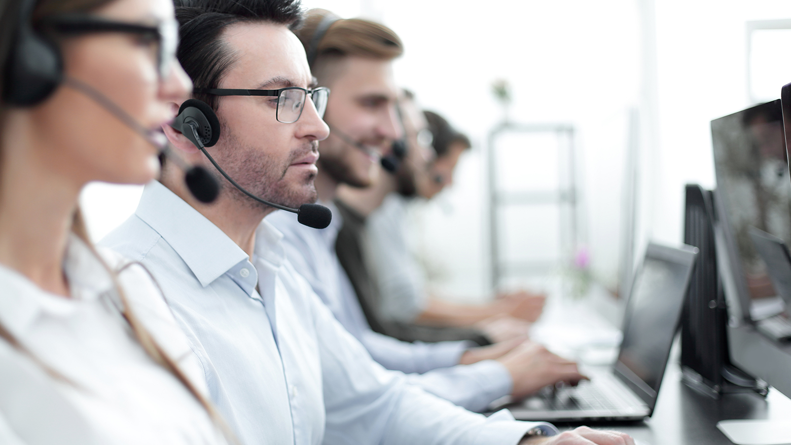 コンタクトセンターに必要なPBXの機能と種類は？