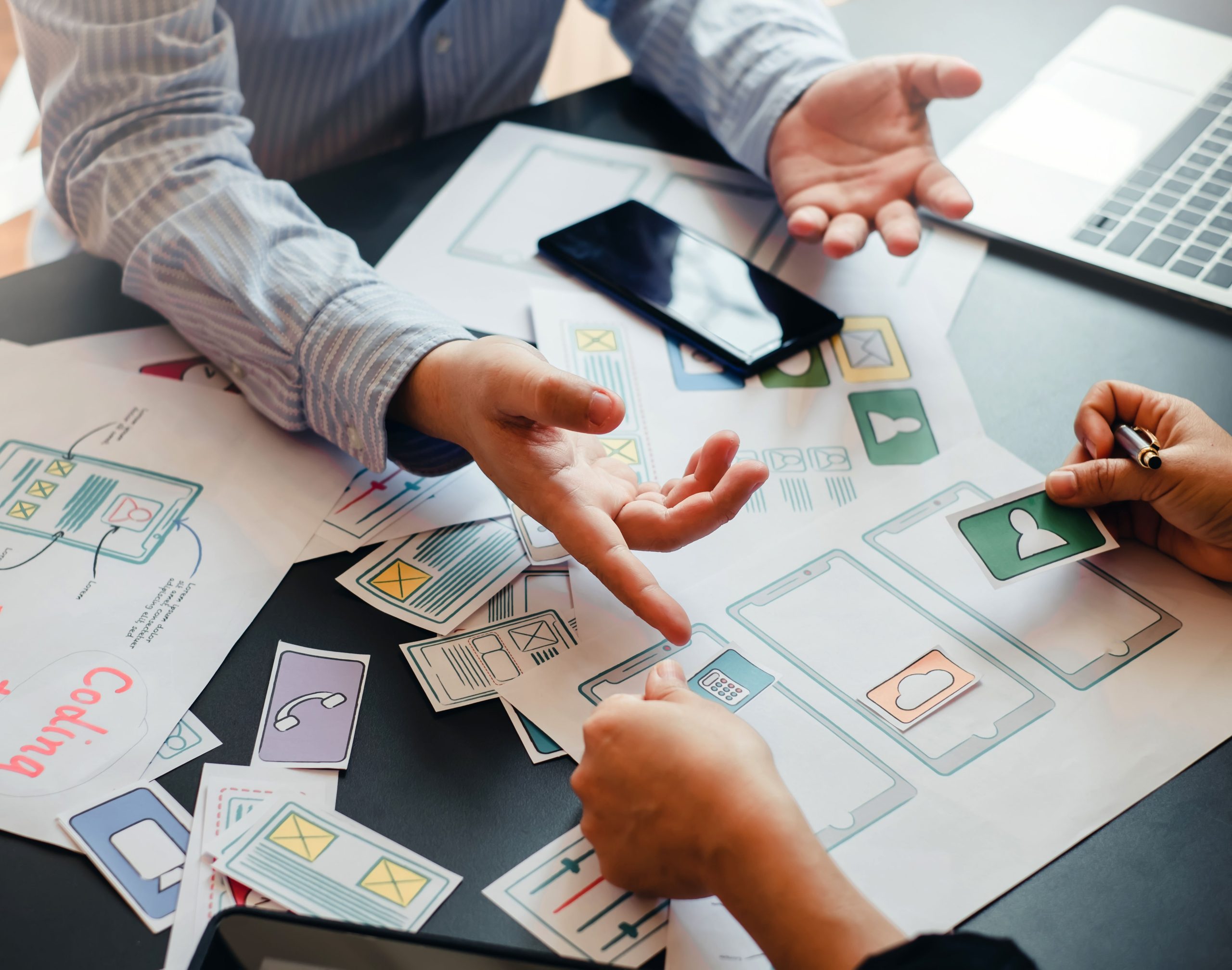 業務効率を高めるシステムってどんなもの？知っておきたい「ユーザビリティ」と「UI」「UX」