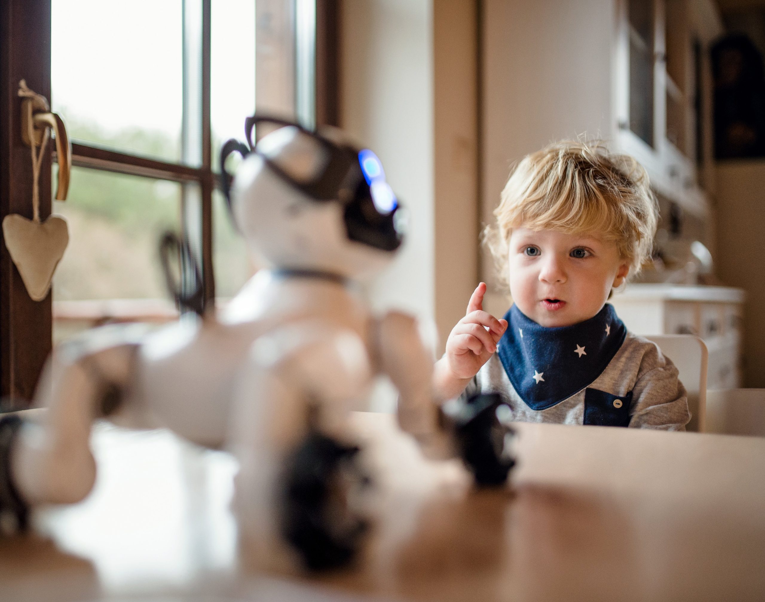 【前編】AIの技術革新って知ってる？その60年の変遷とコンタクトセンターの歴史をたどる