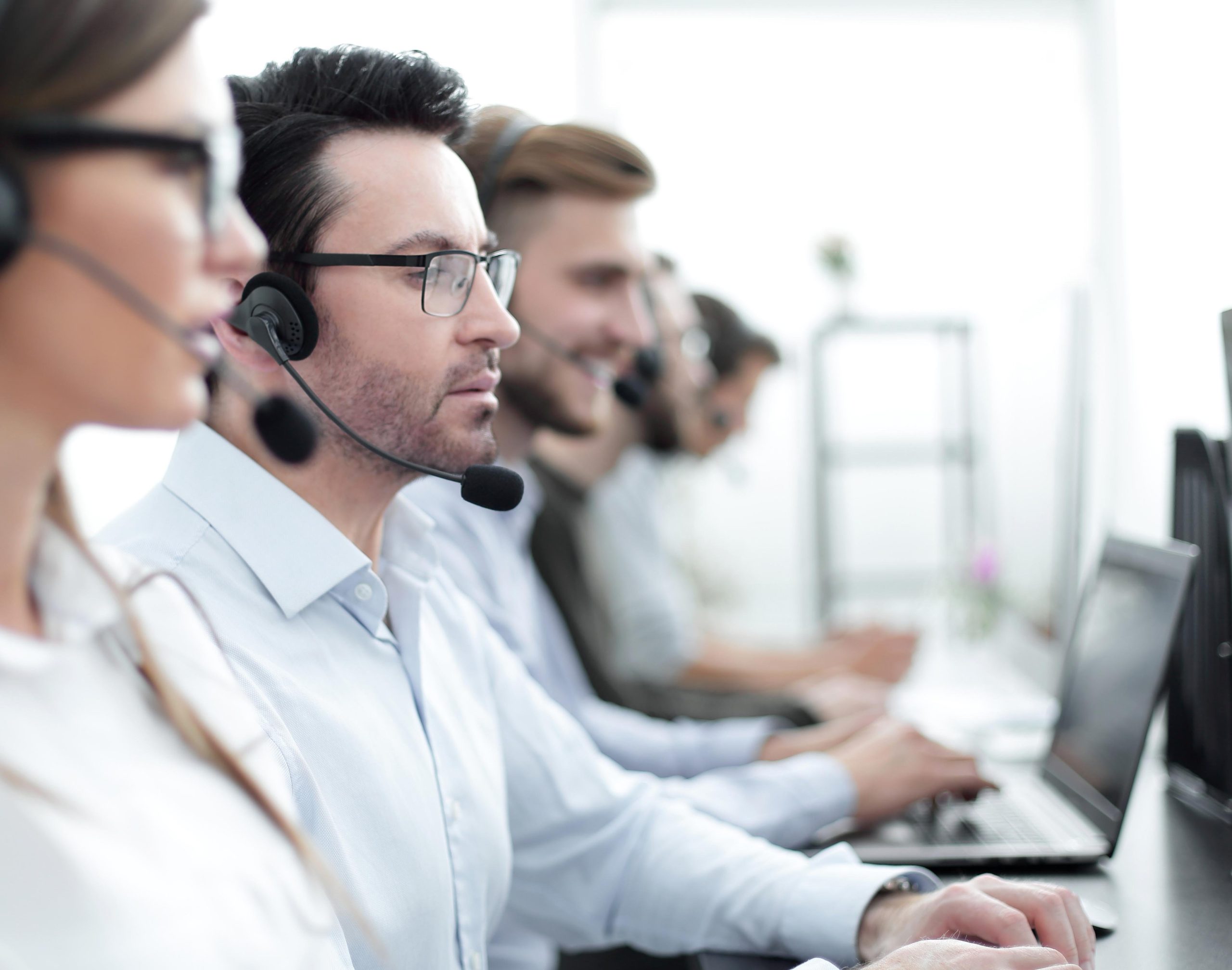 コンタクトセンターに必要なPBXの機能と種類は？