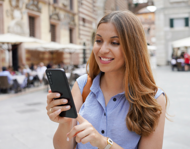 ビジュアルIVRでエフォートレス体験と業務効率化を実現！