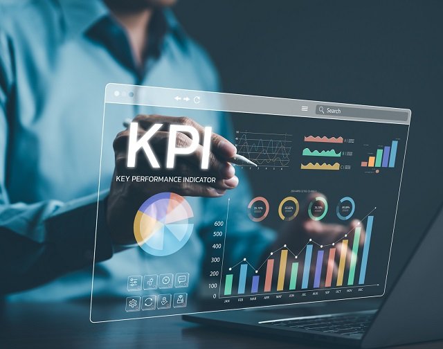 カスタマーサクセスで成果を出す13のKPIとは？設定と活用法を解説