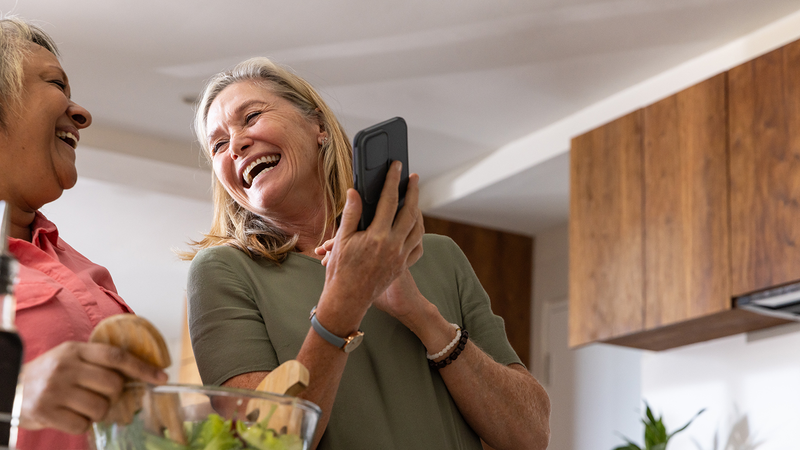 チャットシステムとは？種類・メリット・選び方までわかりやすく解説