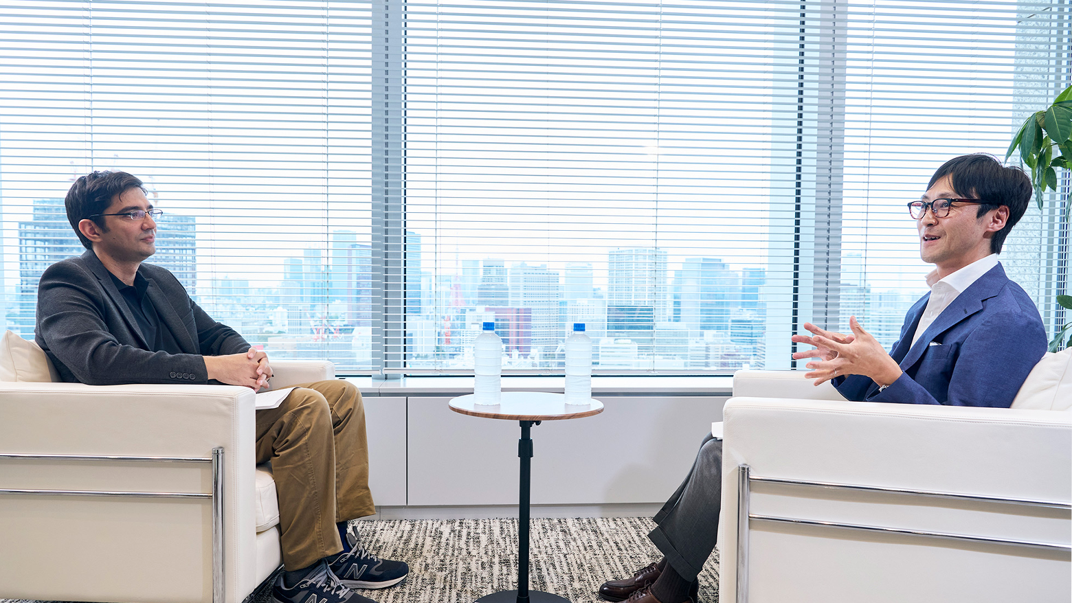 テクマトリックスとモビルスのトップ技術者対談【後編】生成AIがデータの有効活用を促進、価値を生み出すコンタクトセンターへ。